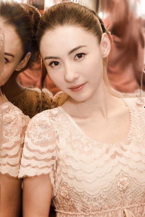 张柏芝最新爆料微博视频,独家爆料背后的惊人真相  第1张